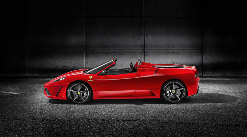 Illustration for article titled Ferrari Scuderia Spider 16M Unveiled Live At Mugello With Stickers, 16 GB Ferrari iPod Touch